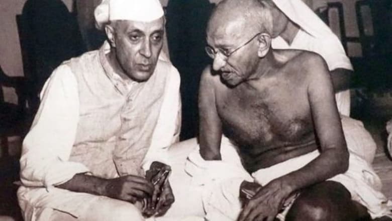 кадр из фильма Gandhi, de l'homme à l'icône
