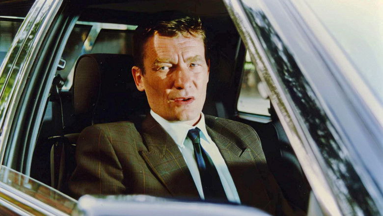 кадр из фильма Частный город