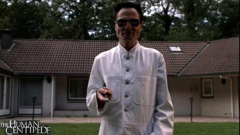 кадр из фильма Человеческая многоножка (Первое построение)