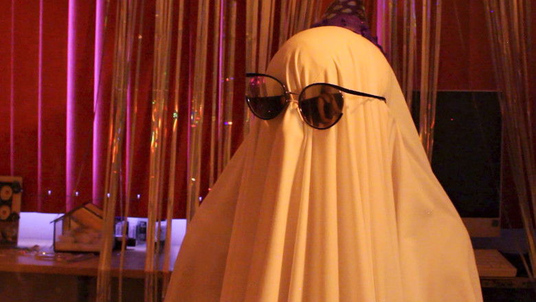 кадр из фильма Rosas y Fantasmas