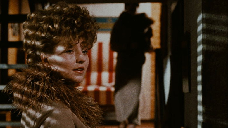 кадр из фильма Горькие слезы Петры Фон Кант