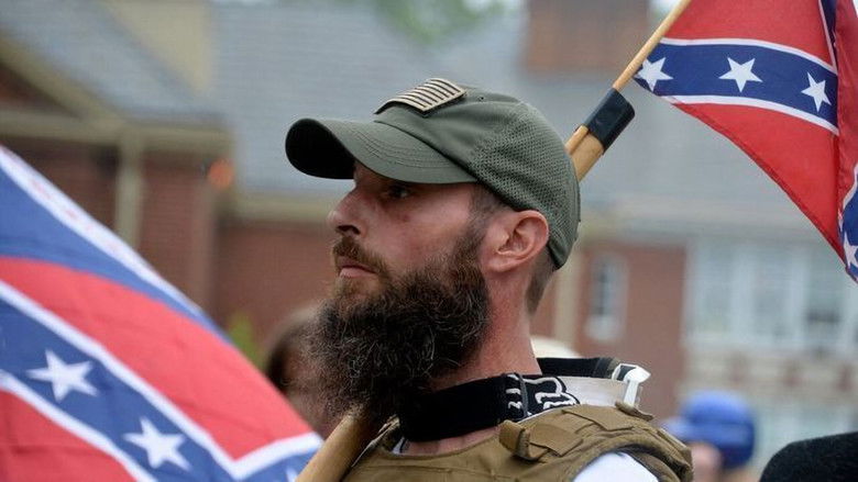 кадр из фильма La face cachée des suprémacistes blancs aux USA