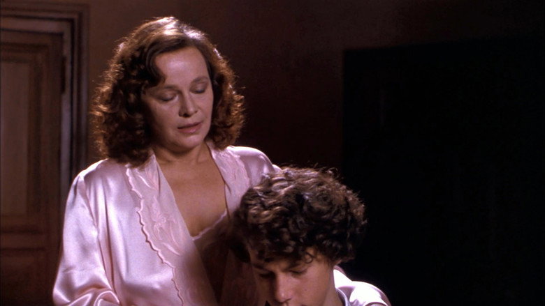 кадр из фильма Наваждение