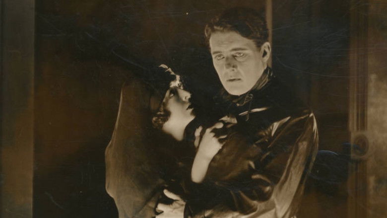 кадр из фильма Through the Dark