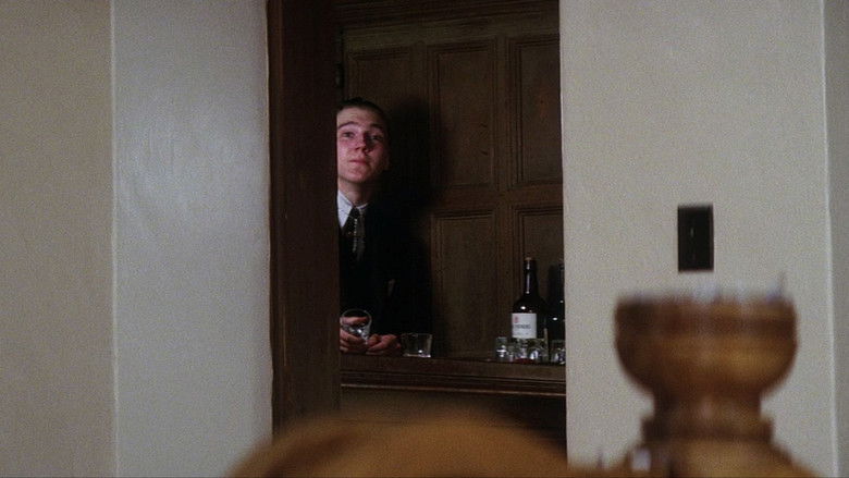 кадр из фильма Нефть