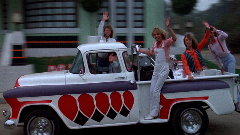 кадр из фильма Оркестр Клуба одиноких сердец сержанта Пеппера