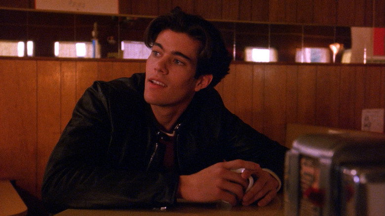 кадр из фильма Twin Peaks