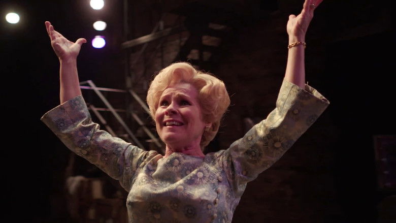 кадр из фильма National Theatre Live: Follies