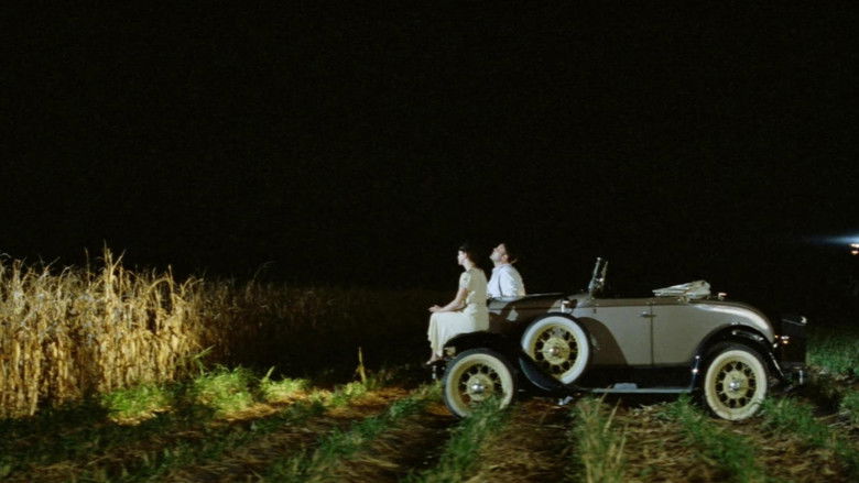 кадр из фильма Весь огромный мир