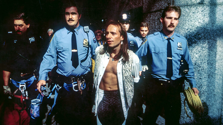 кадр из фильма La Légende de L'Homme Araignée