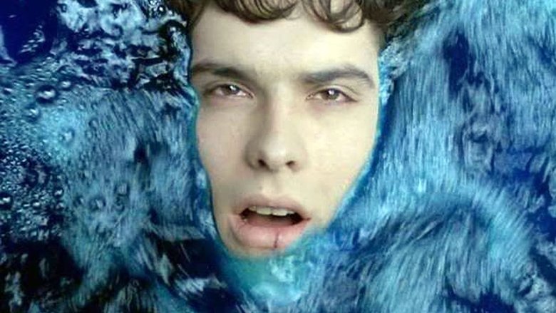 кадр из фильма Повреждение мозга