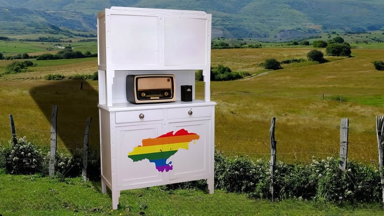 кадр из фильма Desmontando armarios