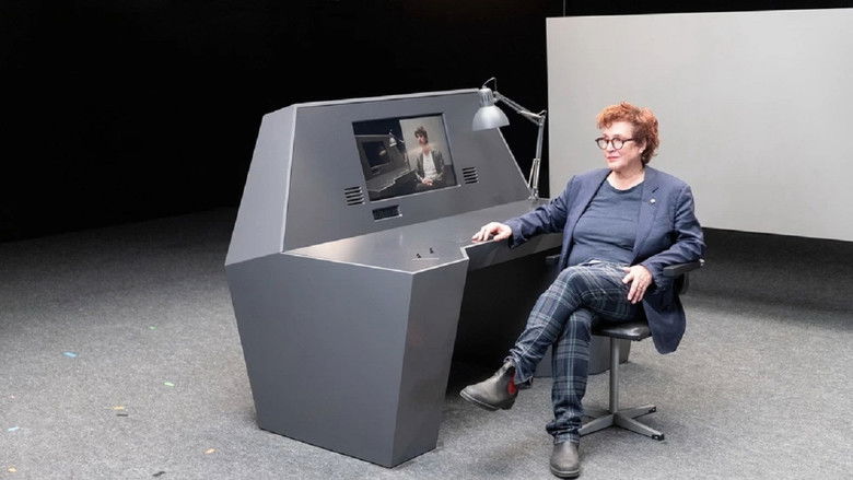 кадр из фильма To Show or Not to Show