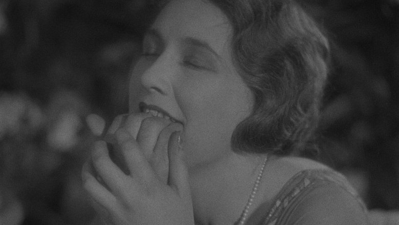 кадр из фильма Золотой век