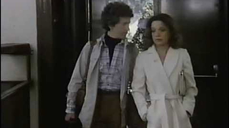 кадр из фильма She's Dressed to Kill