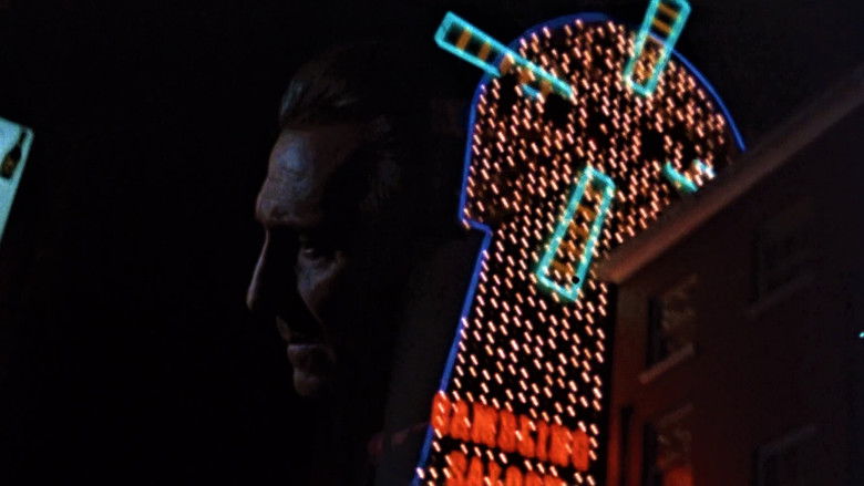 кадр из фильма Искажение