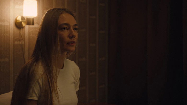 кадр из фильма Спутник