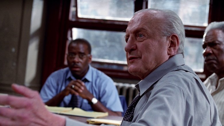 кадр из фильма 12 разгневанных мужчин