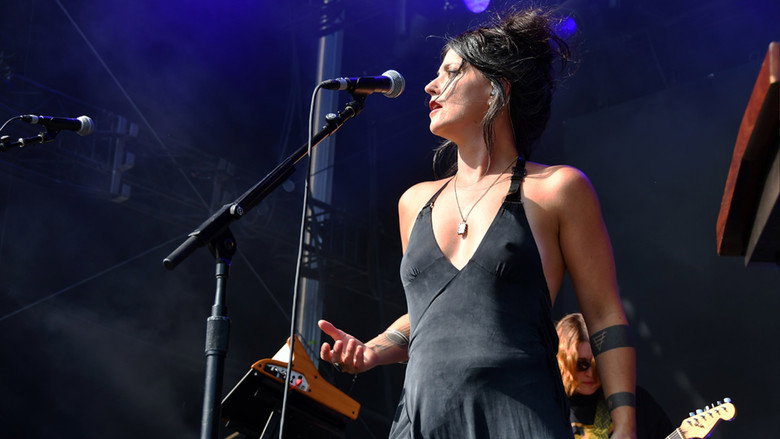 кадр из фильма Sharon Van Etten & The Attachment Theory - Rock en Seine 2025