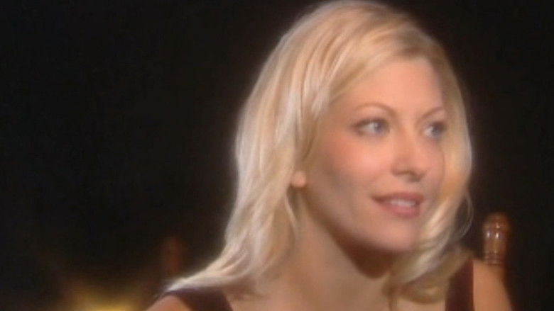 кадр из фильма Эротическое зеркало