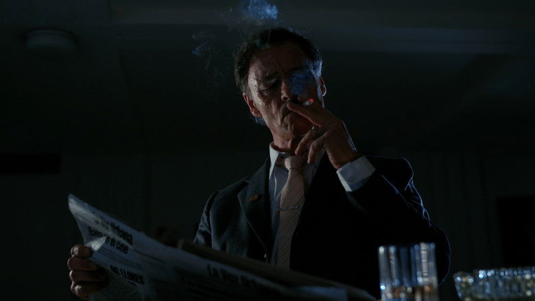 кадр из фильма Entre plumas falsas y balas verdaderas