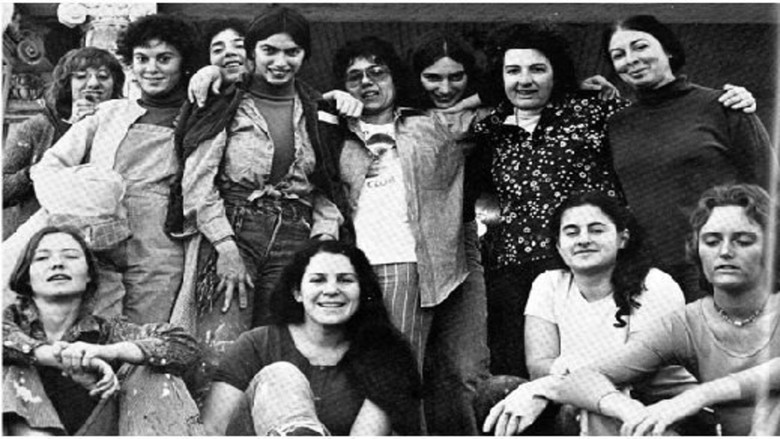 кадр из фильма Womanhouse