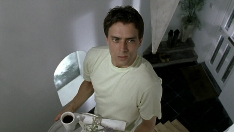 кадр из фильма Sunday Morning