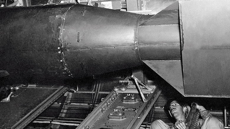 кадр из фильма Hiroshima: Minute by Minute