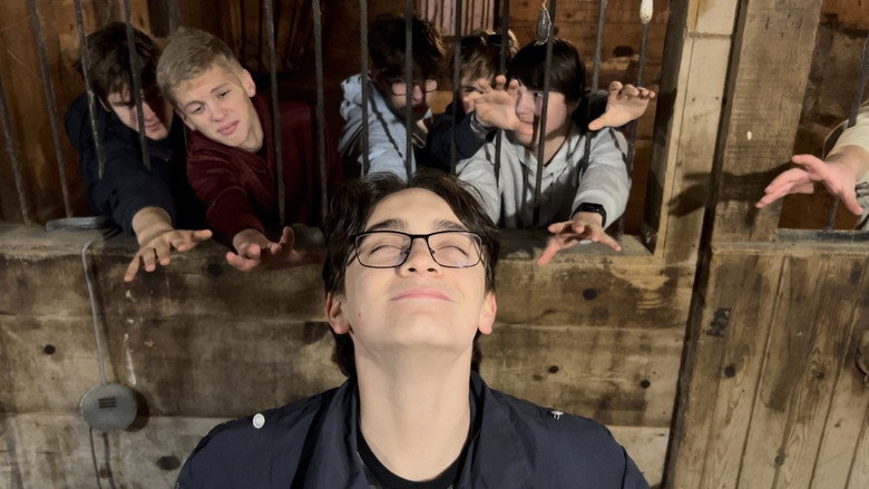 кадр из фильма The Alfred Show Movie