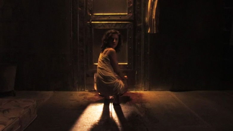 кадр из фильма The Room