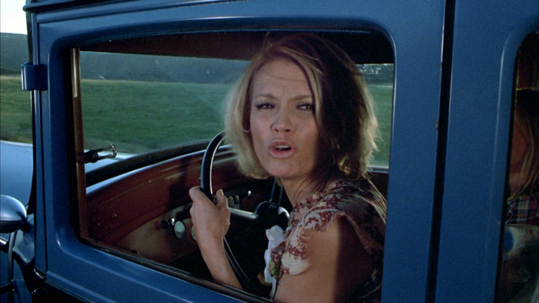 кадр из фильма Нехорошая мамаша