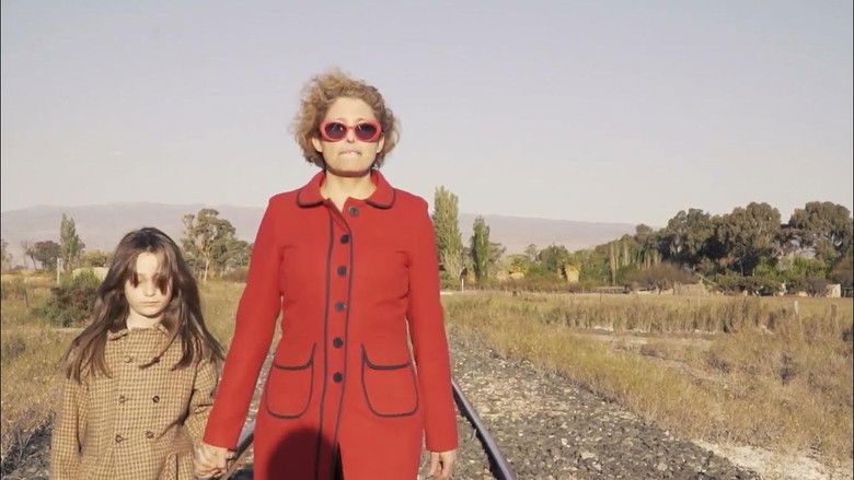 кадр из фильма Poética del Disturbio