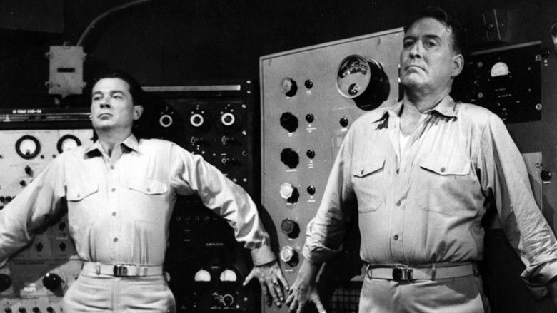 кадр из фильма The Atomic Submarine