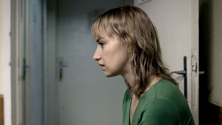 кадр из фильма 4 месяца, 3 недели и 2 дня