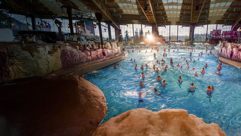 кадр из фильма Europa-Park Rulantica : Plongeon dans le parc aquatique XXL