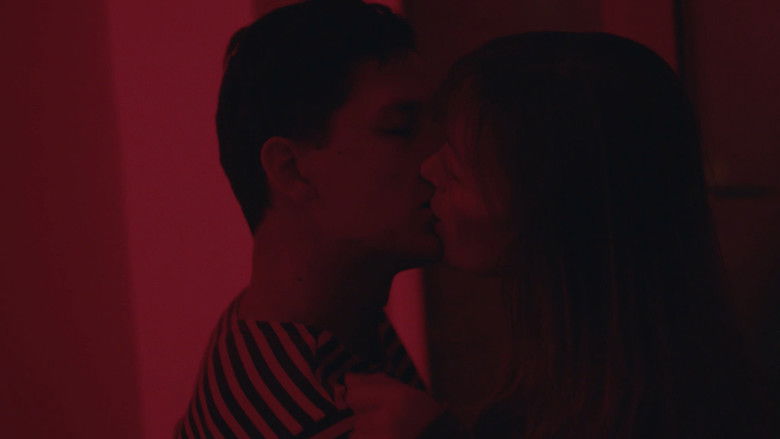 кадр из фильма Для всех я умерла