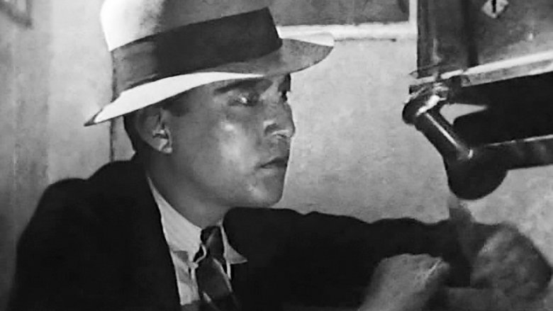 кадр из фильма Этой ночи жена