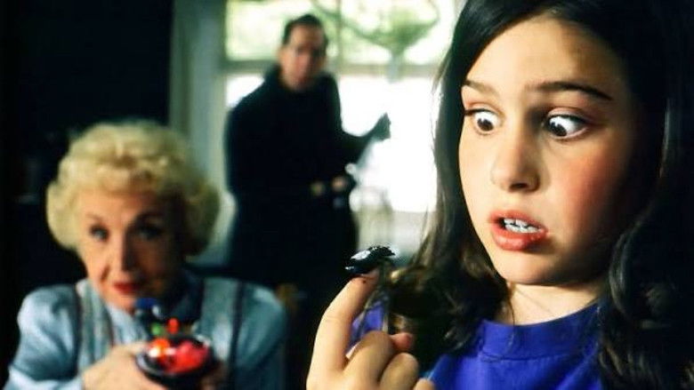 кадр из фильма Bug Off!