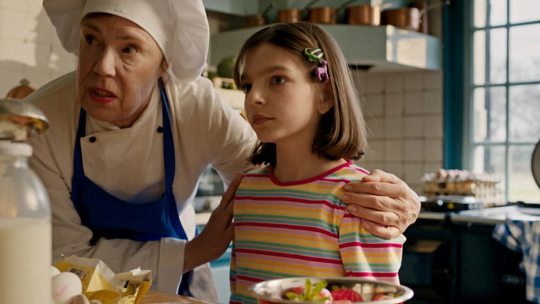 кадр из фильма The Little Hotel Detective