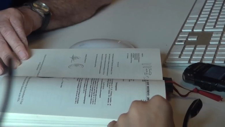 кадр из фильма Хуизмистерпутин