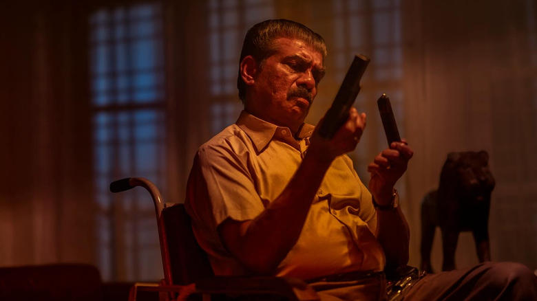 кадр из фильма റൈഫിൾ ക്ലബ്ബ്