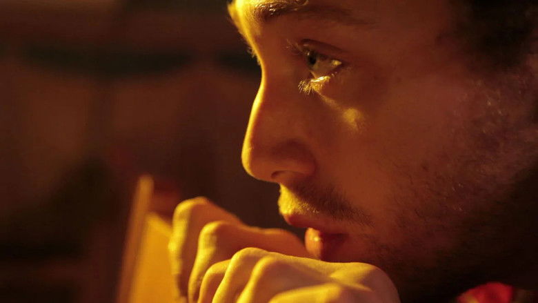 кадр из фильма Το Αγόρι Τρώει το Φαγητό του Πουλιού