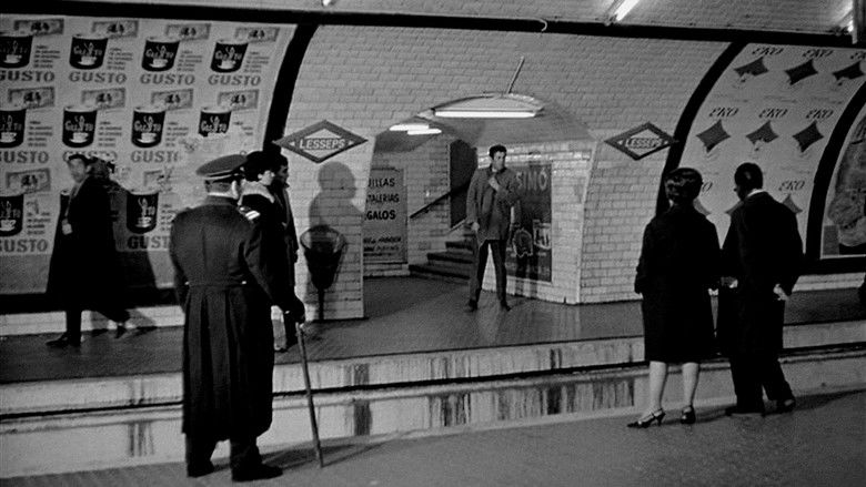 кадр из фильма A tiro limpio