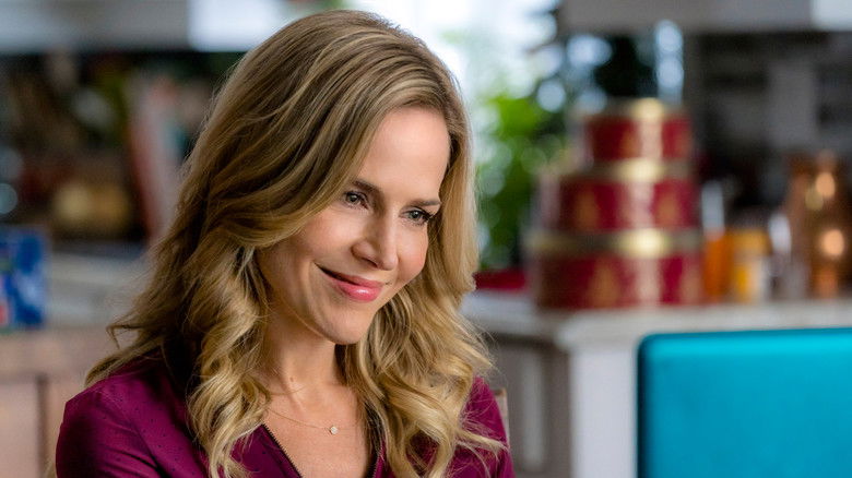 кадр из фильма Christmas Homecoming