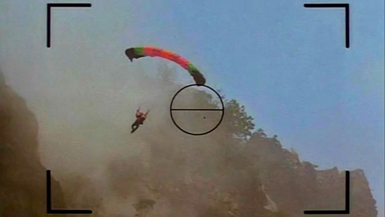 кадр из фильма Свободное падение