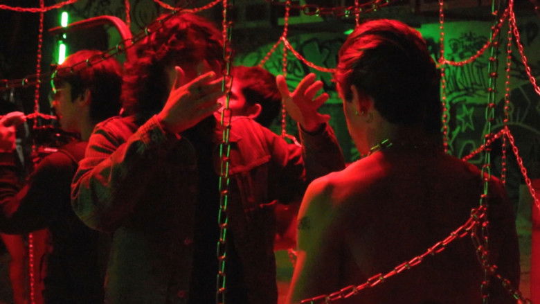 кадр из фильма Voces desde el foso