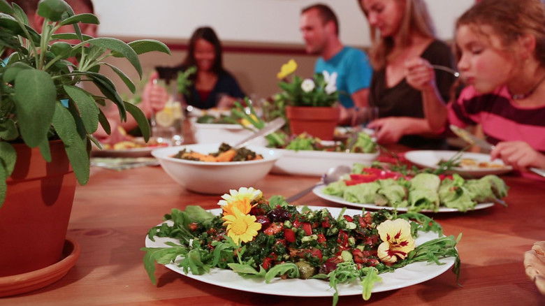 кадр из фильма Исцеление планеты: Важно, что ты ешь