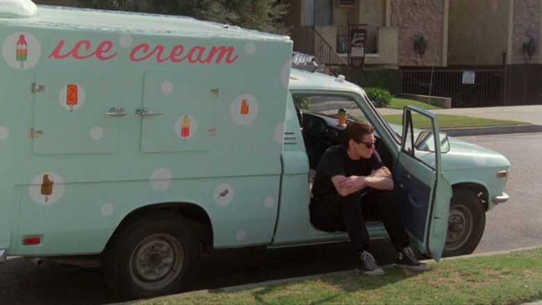 кадр из фильма Однажды укушенный