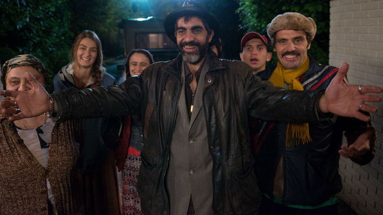 кадр из фильма Безумные соседи