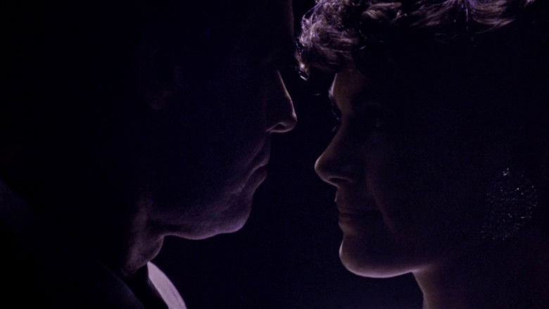 кадр из фильма Шёлк